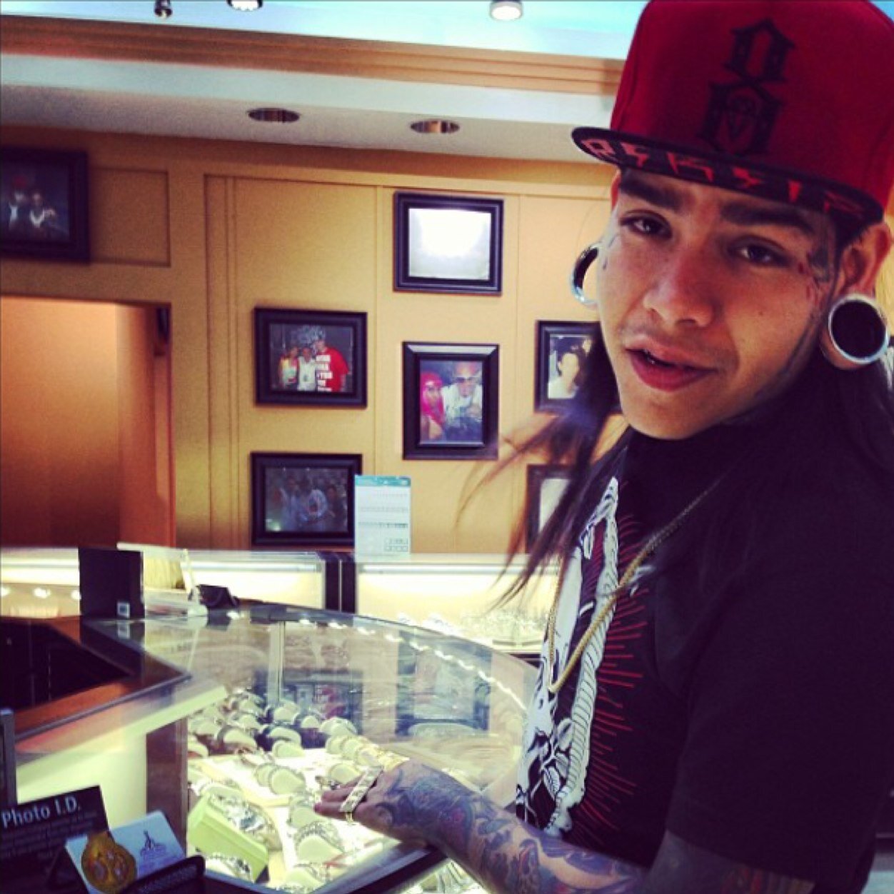 M_Fizzive's profile picture. Go Follow @MarkMFive & @IlluminatiBeatz #5onDaTrAcK #MarkMFive #iLLuminatiBeaTz