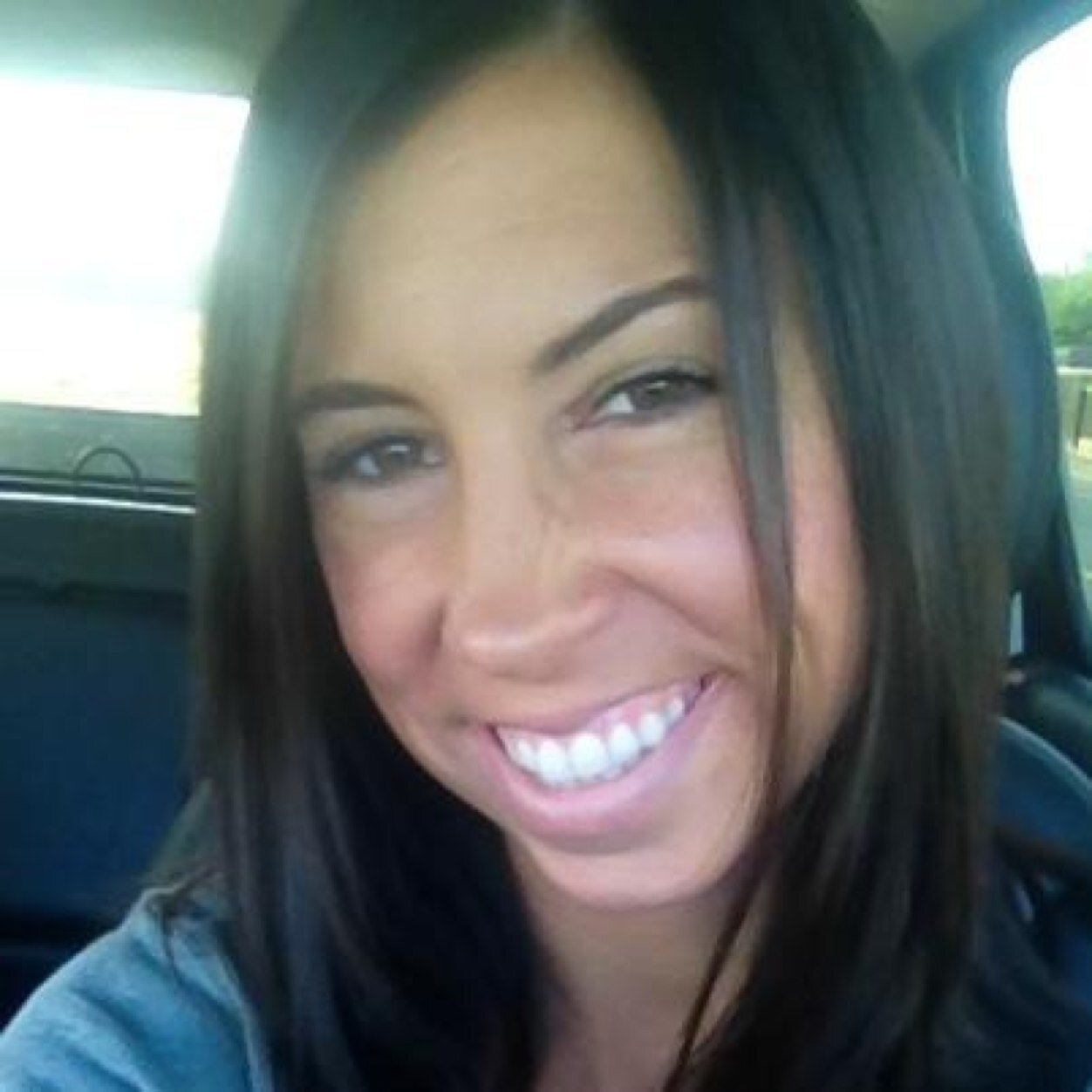 GinaMStafford's profile picture. Conservationist 🌱 Outdoor Blogger 📝 Avid Bowhunter 🏹 Proud Momma 👫 Garage Crossfitter 🏋🏻‍♀️ and Guide's Wife 👸🏻 from Northern California ☀️