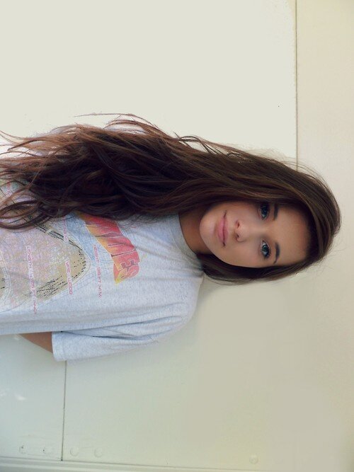 RebbeccaMcGarri's profile picture. If we date you can have my phone password, read my texts, answer my phone, get on my twitter, and read my DM's. I have NOTHING to hide.