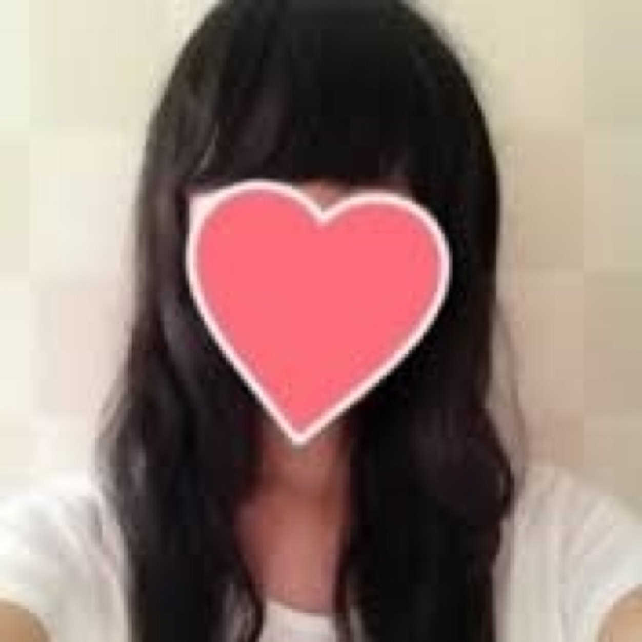 都内の女子大に通ってる21歳JD♪甘いものとえろいことが大好き (*ﾉωﾉ)ﾎﾟｯ いつもえろいこと考えたり、したくなるのでエロい男の方にかまってくれるとうれしいです(∩w∩)　DMはもらっても基本は返信しませんのでよろしくお願いします。