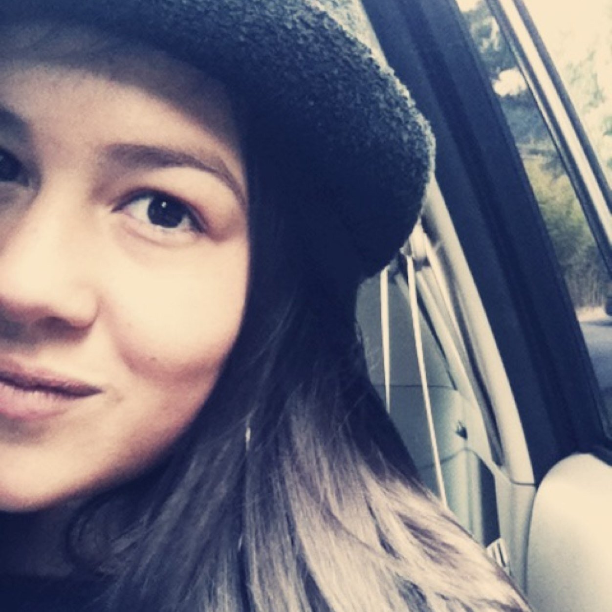 monumbar's profile picture. 