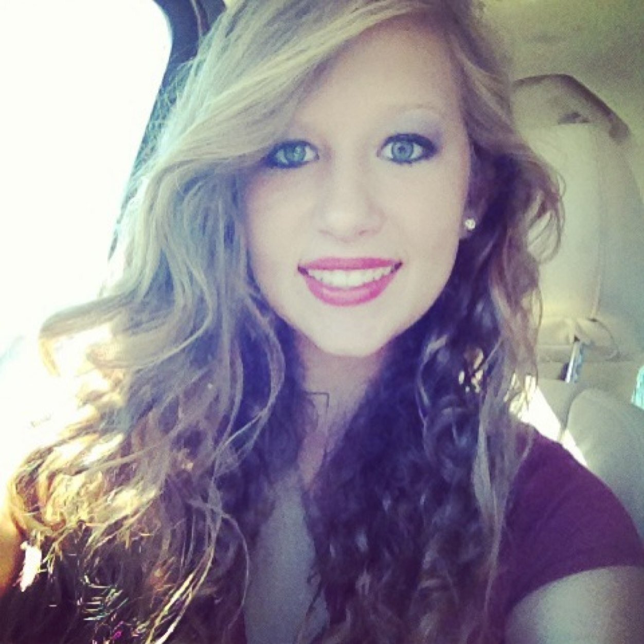 KristinaFlaig's profile picture. Use your smile to change the world, but don't let the world change your smile. 19.