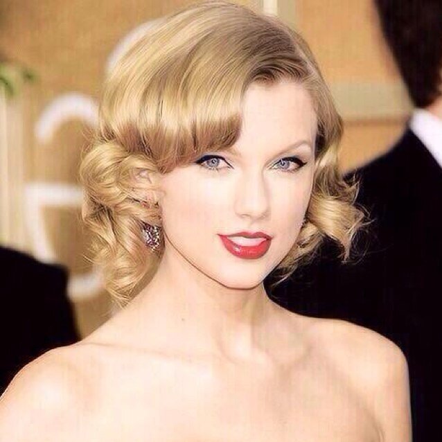 Just a girl in love with a tall blonde, i follow back 100%