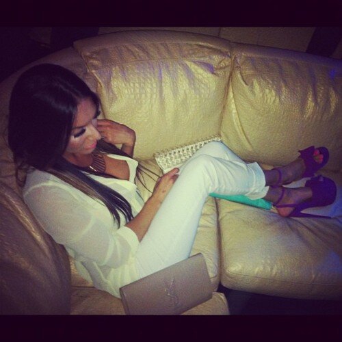 TherineRougeot's profile picture. Neck kissing is such a turn on.