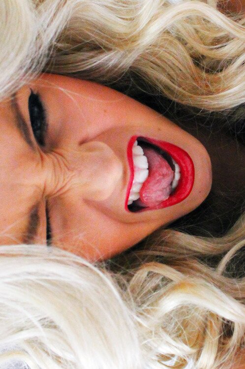 TaniaEason's profile picture. I just want that feeling again, and I know no one else can give it to me.