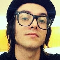 FC dedicado ao @pelanzarestart  vocalista e baixista da banda Restart, Oficializado dia 06/03/12.