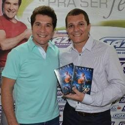 Fotógrafo Profissional há 17 anos, com mais de 2.000 eventos fotografados: 
Ensaios em Studio ou Externa, Aniversários, Casamentos, Debutantes, Formaturas, etc