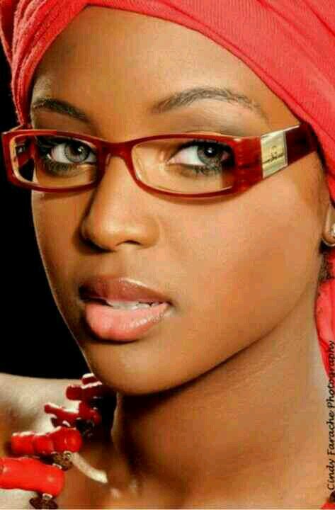 اعتبر نفسي مجموعة إنسان من كل ضد وضد تلقون فيني♥♡♣♧★☆