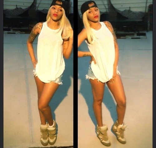 KaryBrinkley's profile picture. I feel so stupid for still liking you.