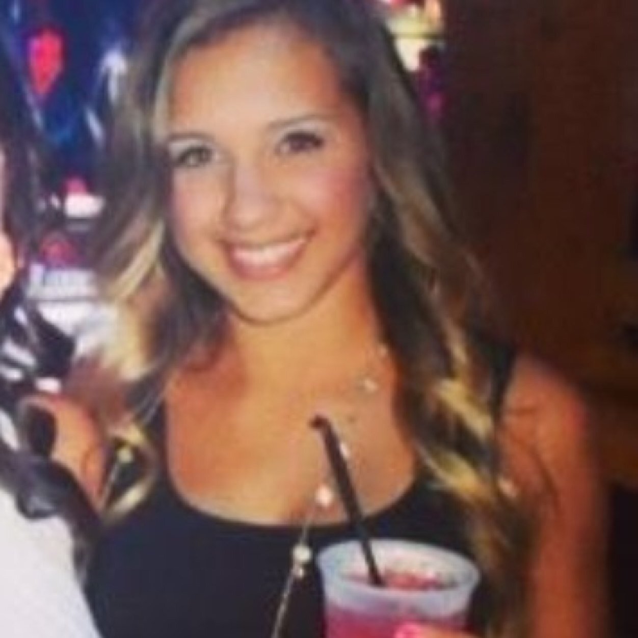 _lindseycarter's profile picture. Made yaaaa loookk.