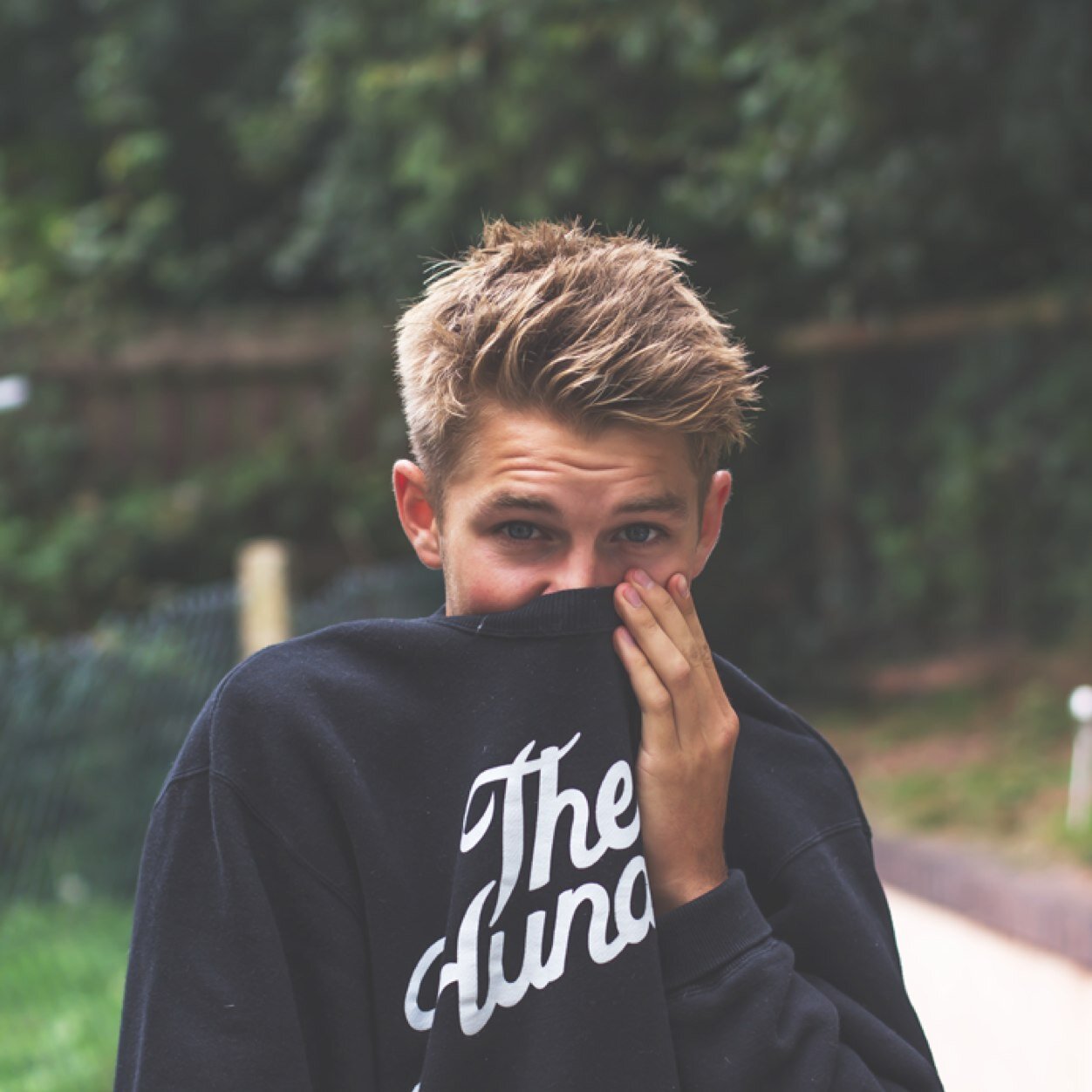 ☯ hi follow @drxgofjanxs bc ily ☯