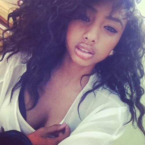 JulietteJeggins's profile picture. Those text messages you never want to erase.