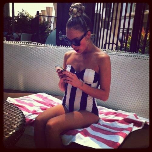 StoddardDuffice's profile picture. RelationSHIPS sink when they have too many passengers.