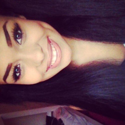 She tries to be real but I dont even think she knows who the real her is anymore.