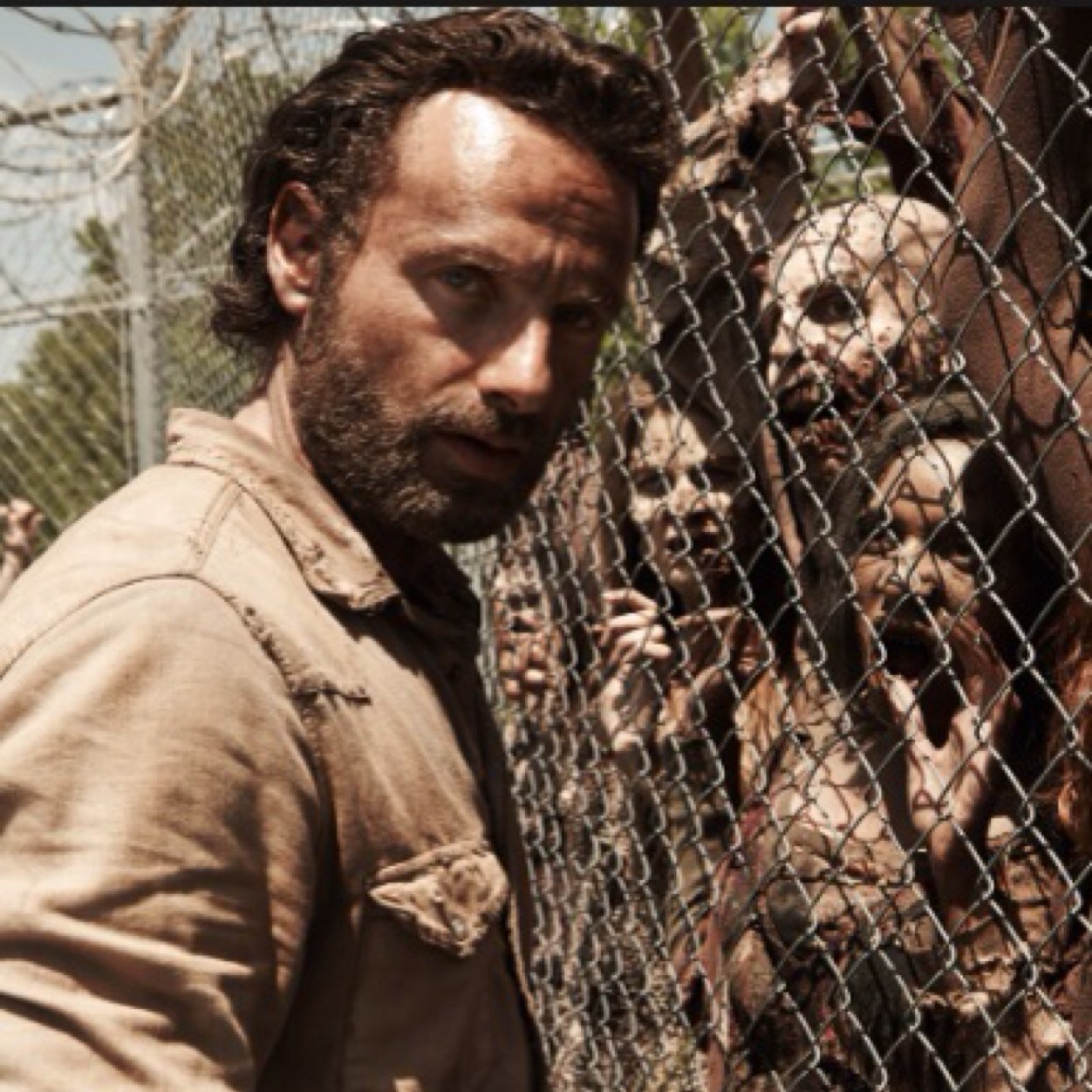 The Walking Dead returns Febuary 9