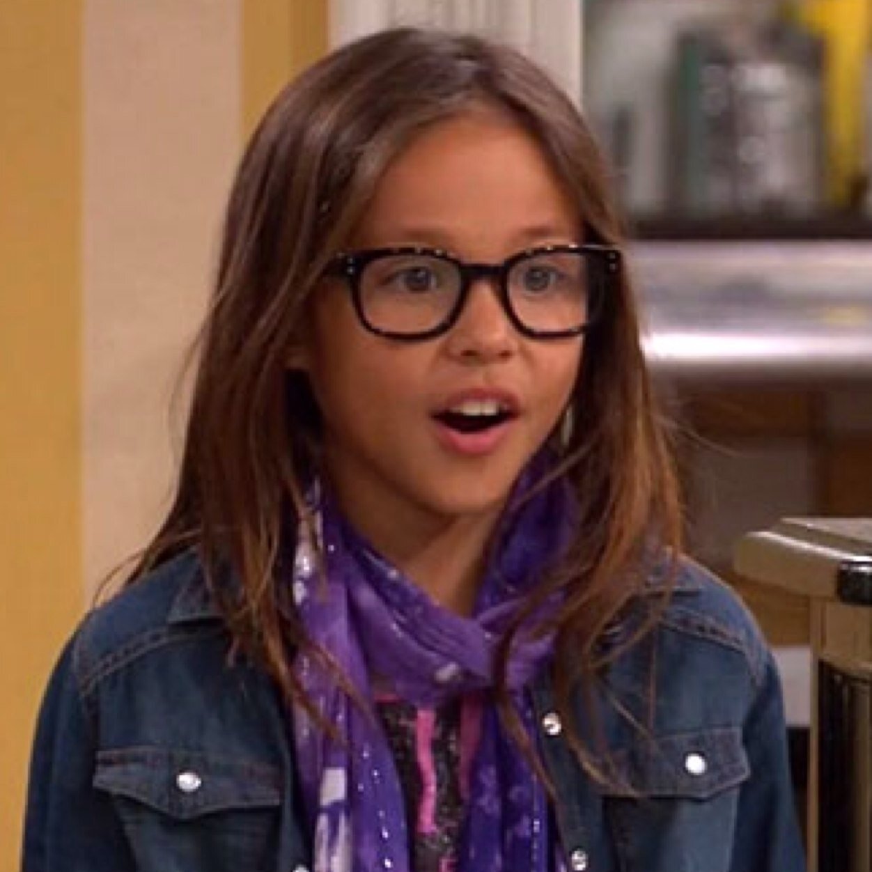 Hey its Frankie Hathaway! Little sister of Amber! {RP}