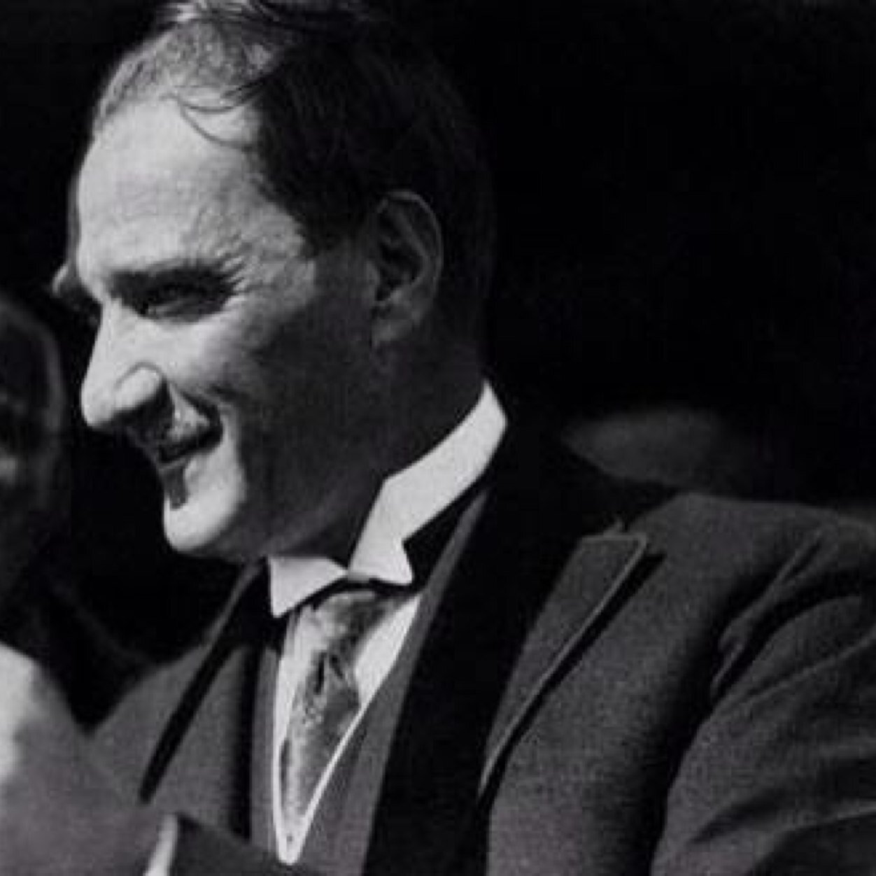 yulmitooo's profile picture. 