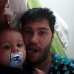 http://t.co/mxDWCLZCiU
mineiro,estudante eng de produção,guitarrista compositor e  desenhista e pai do nenequinho