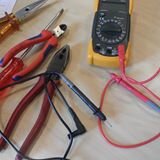 De Repair Cafés in Almere geven kapotte spullen een 2e kans. Samen met vrijwilligers kunt u uw spullen repareren! Meer informatie: http://t.co/34ESBbdZ5m