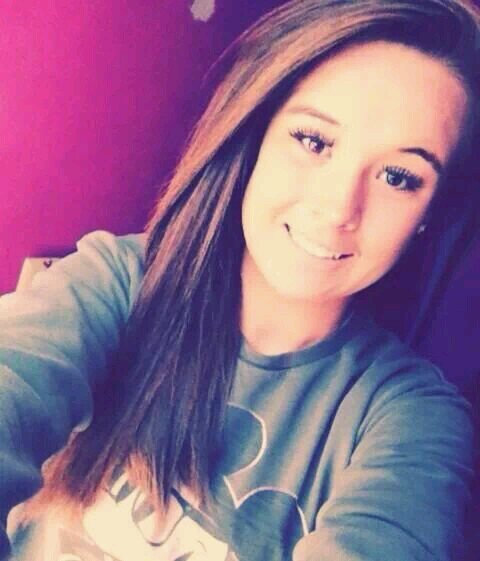 Single❤          kik:CourtneyTurner   instagram: Court_Louise   snapchat:court-louise29      bbm:7C432AED