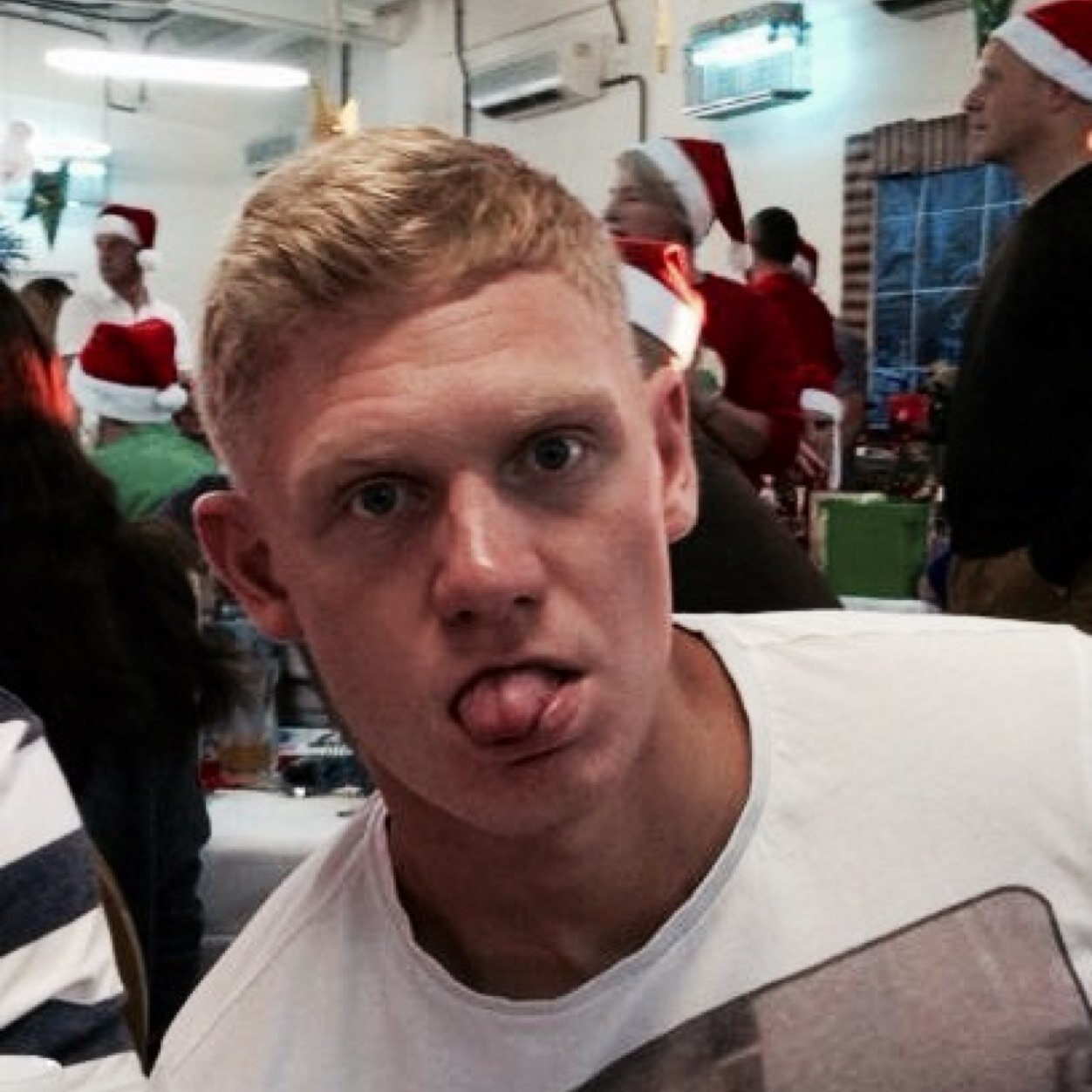 l_howell87's profile picture. 