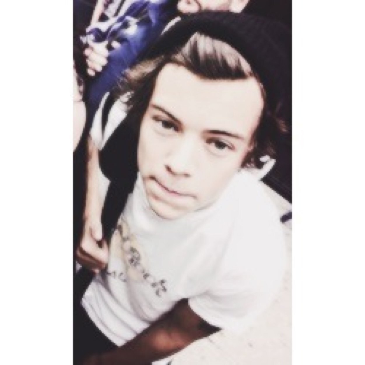 || ..e poi ci sei tu che con il tuo sorriso mi illumini la vita. ti amo amore ♡ -charlotte || #loulou mio uu