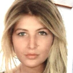 Co-founder @LesÉclaireuses  ~ Web entrepreneuse  ~