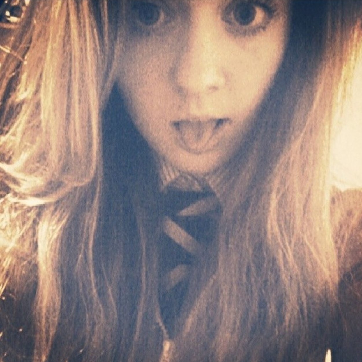 Casparsgurl's profile picture. Youtubers, Awkward, Caspar Lee