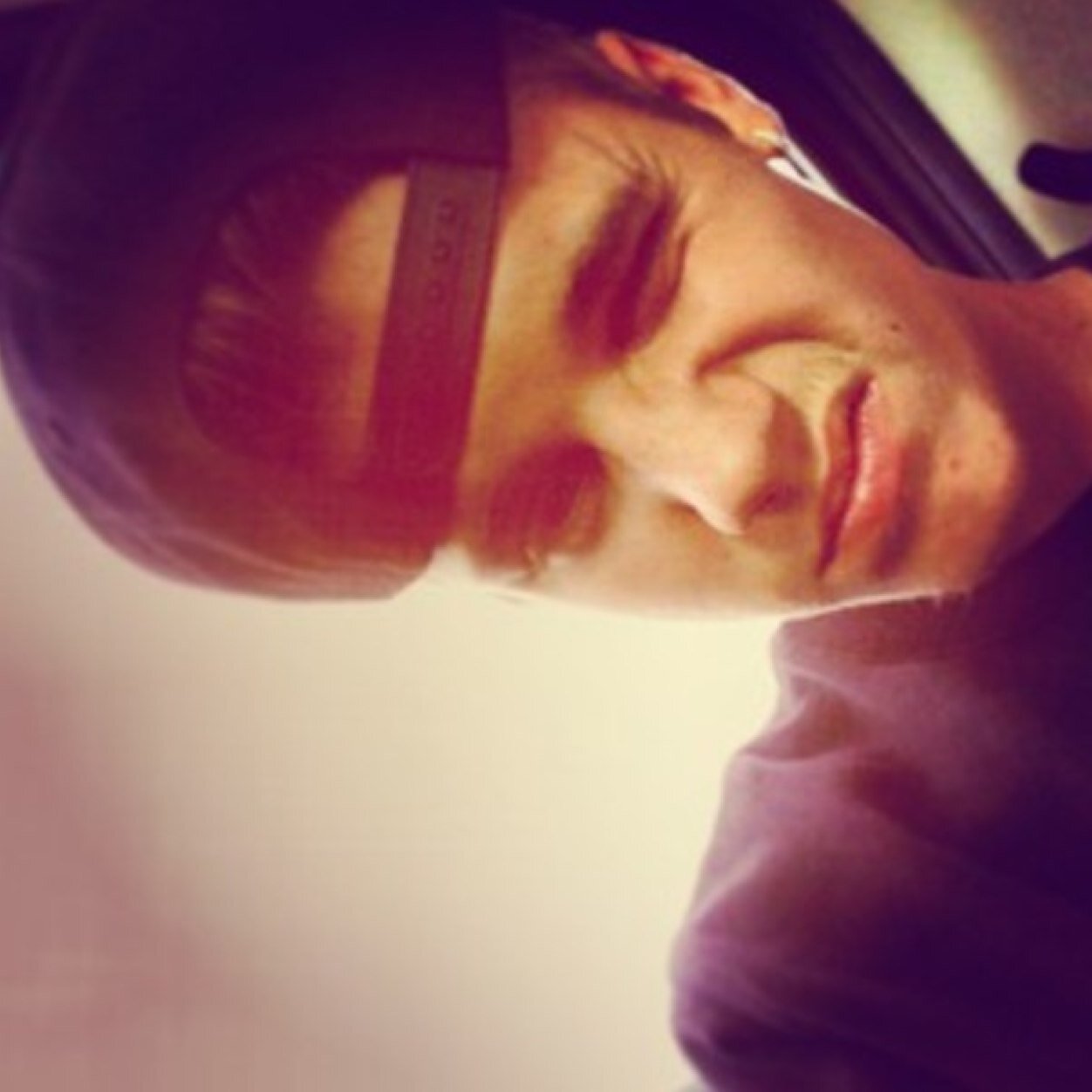 This a free follow so please go follow @livinfordabiebs :)x