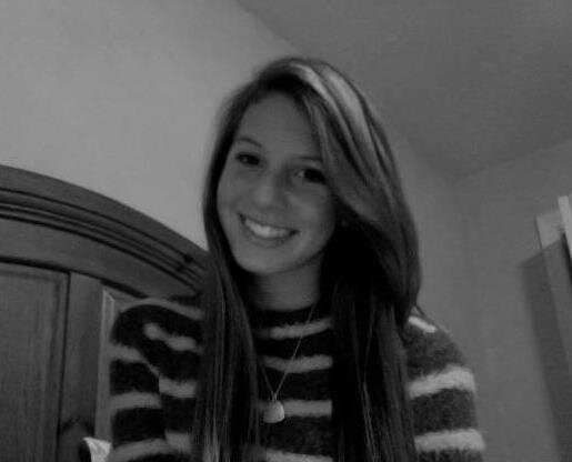 AlmedaOppermann's profile picture. By the way, I'm wearing the smile you gave me.