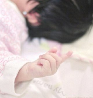 AD-UAE , 'Qween Of 6-March♛ , 
 الحمدللہ~ //