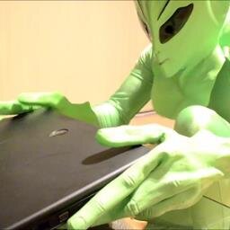 AlienTech01's profile picture. I come in peace and I will abduct you