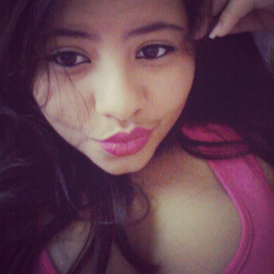 engraçada,brincalhona,retardada,loka adoro fazer as pessoas rir SO AMIGA,SINCERA E LEGAL best da @minylaila_s2  qer mais entaum FOLLOW-ME