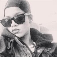 #RihannaSlays(@RihannaClub) 's Twitter Profile Photo