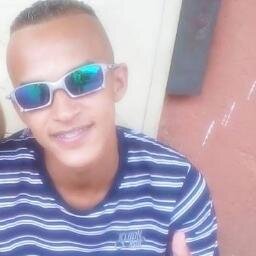 #Seguindo , #Lutaano , #Baatalhano de Poouco a Poouco , #Conquuistano .*