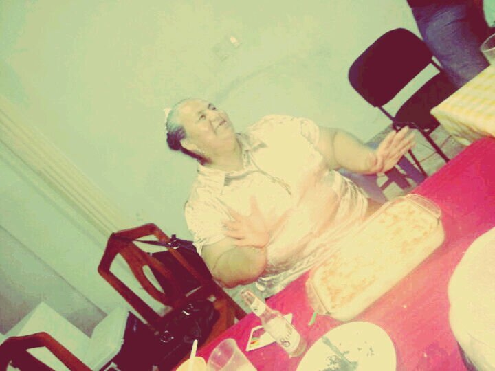 Hogareña, madre y buenisimaa en la cocina! #Followback