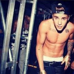 I LOVE JUSTIN BIEBER