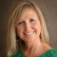 Lynn Castillo (@castillolynn) Twitter profile photo