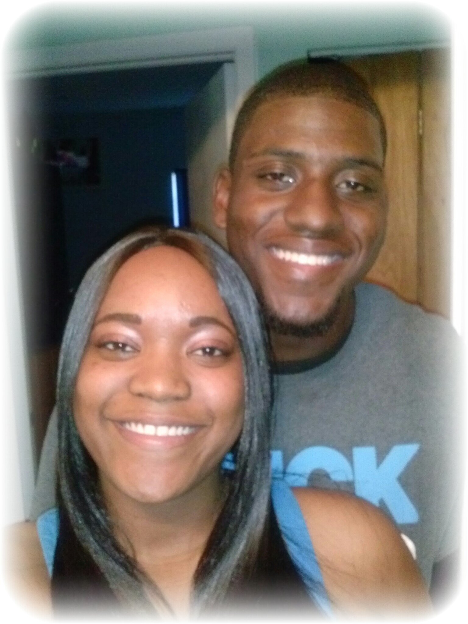 Keeping God First I love My Families♡♥♡♥ 21 No Kids Single☆★☆ And Moving Foward!!!