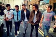 ❤️one direction ❤️bethany mota ❤️ young,wild,love to sing,dance,act :)