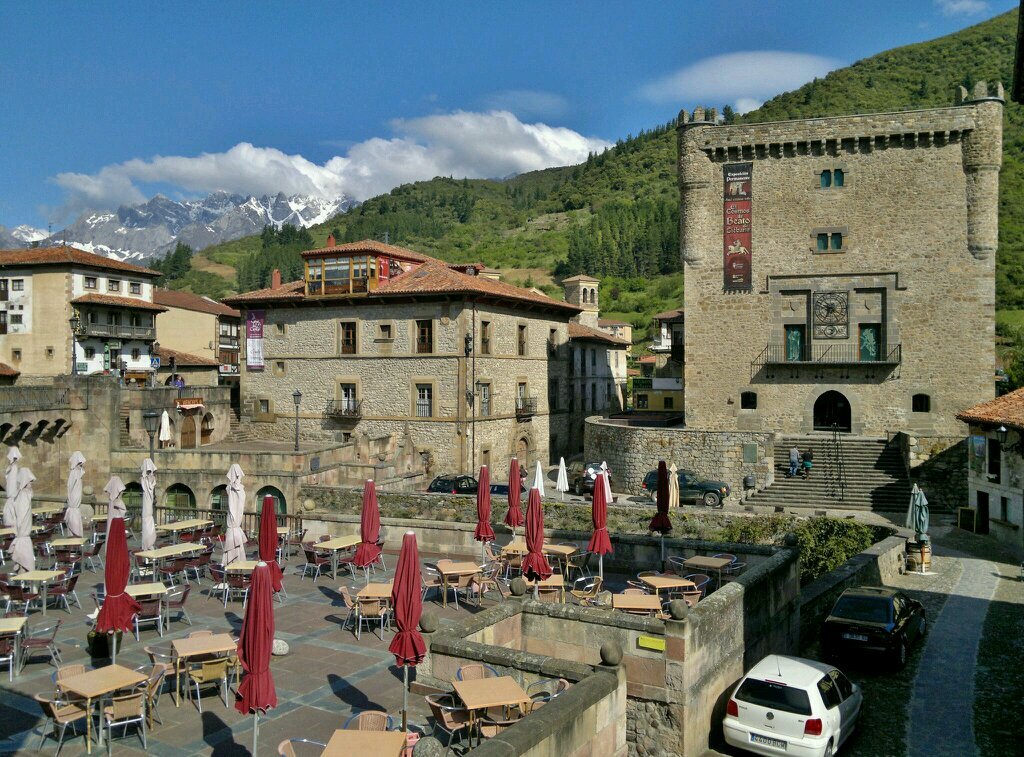 Lugar de encuentro de los amantes de Potes, Liébana y Picos de Europa,  comarca histórica de Cantabria (España).