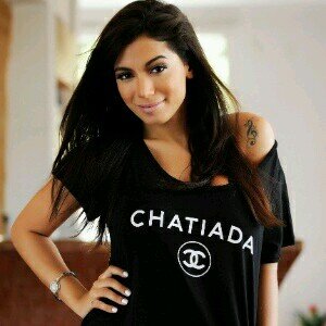 O que muitos chamam de loucura eu chamo de amor ! @Anitta_OFICIAL Since: 04/06/13 ◕‿◕