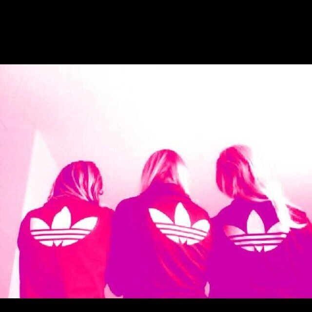 Lisaaaaaa* 13 jaar* meander kgt 2.1* C2* 11-07-2013 getrouwd met @x_xlaurab ❤ *friends* family*