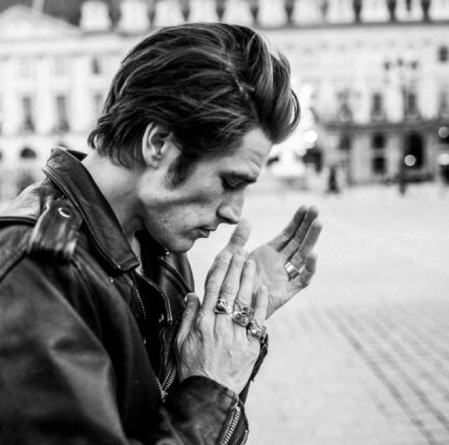 I come from a world where the end has come. All I've ever known was surviving. Now I'm here. In this place. #Oc #Rp