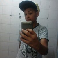 m4t3u5 m. (@um_desastradooh) 's Twitter Profile