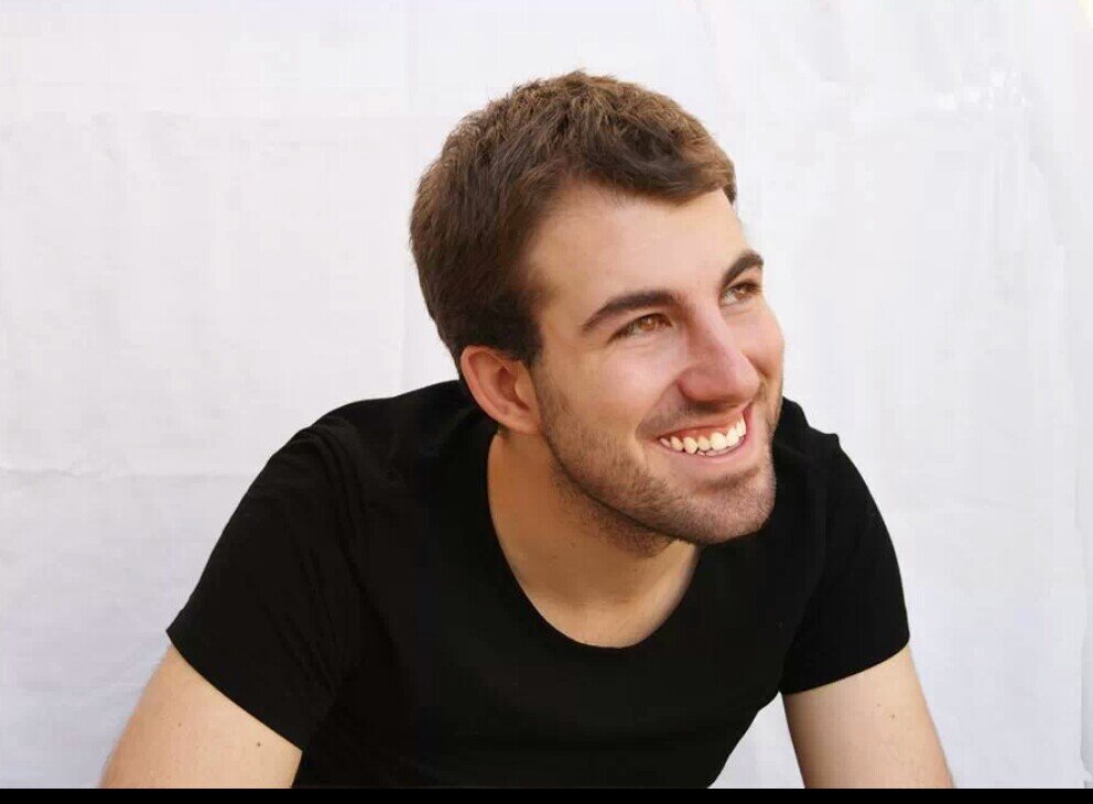 Spanish Singer
Adoro el arte en todas sus formas