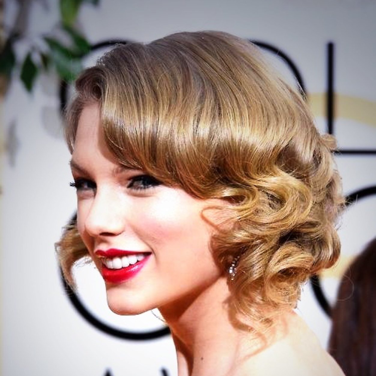 Selon les témoignages, Taylor ne passera pas par la France pour le Red Tour. #FRANCENEEDSREDTOUR