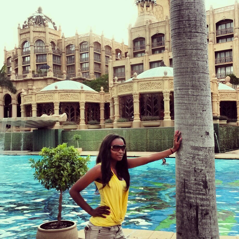 Follow.me.@nonttyGTi #Teamfollowback :) smile and enjoy life_