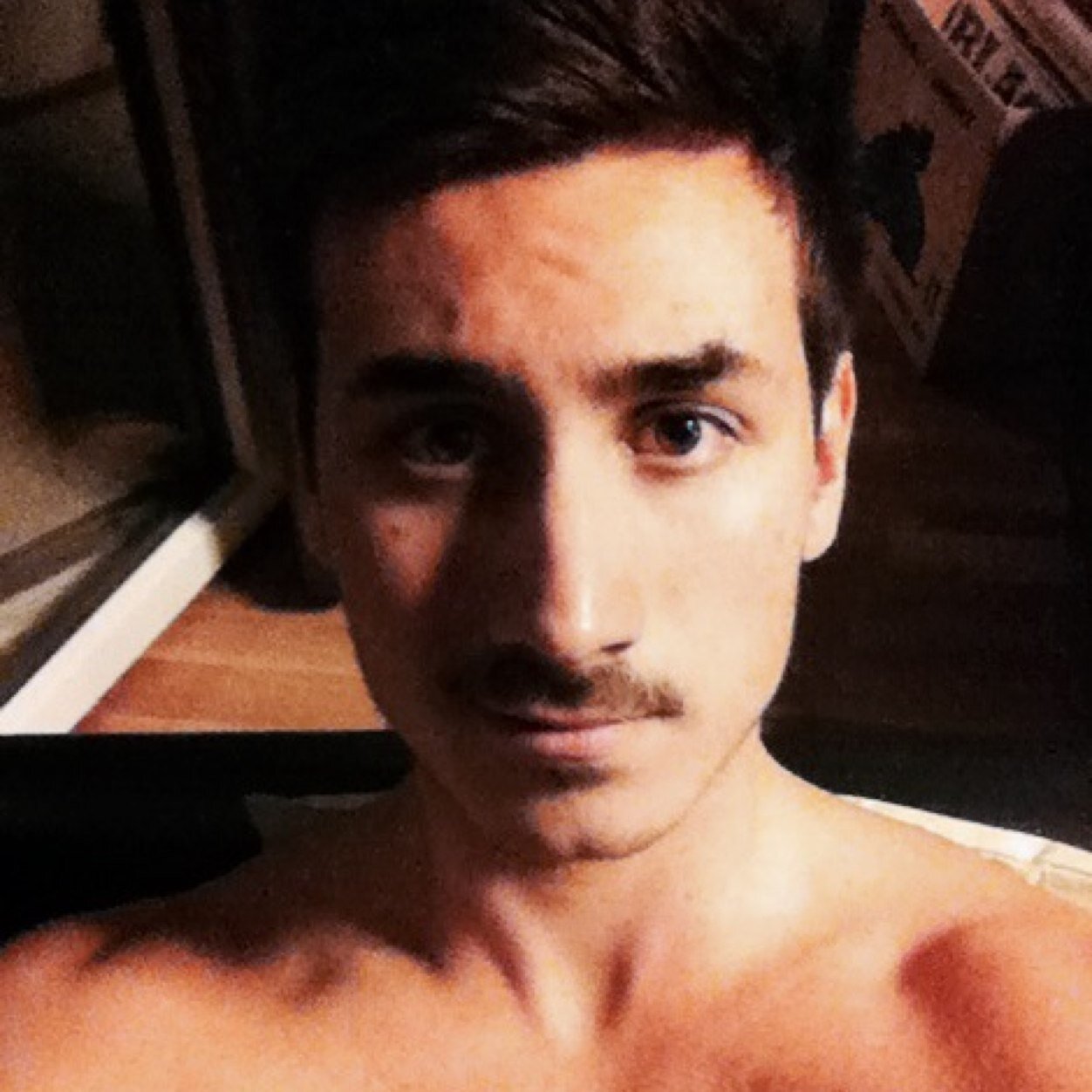 DupuisJp's profile picture. 21YO PARIS / #TEAMTDSF / THUMBSUPBRO