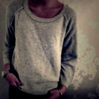 -1997 , Adore myself, I love the morning, sometimes selfish, lover of Fashion♥.